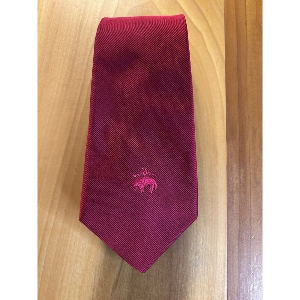 Brooks Brothers Men’s Neck Tie. Red. Logo. 100% Silk.